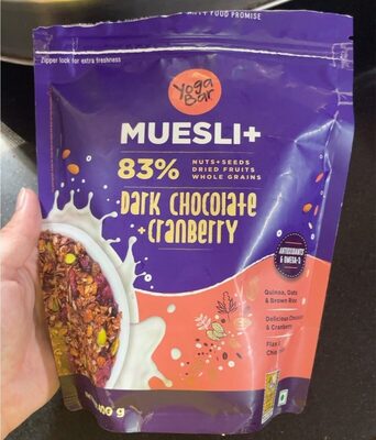 Muesli dark chocolate cranberry
